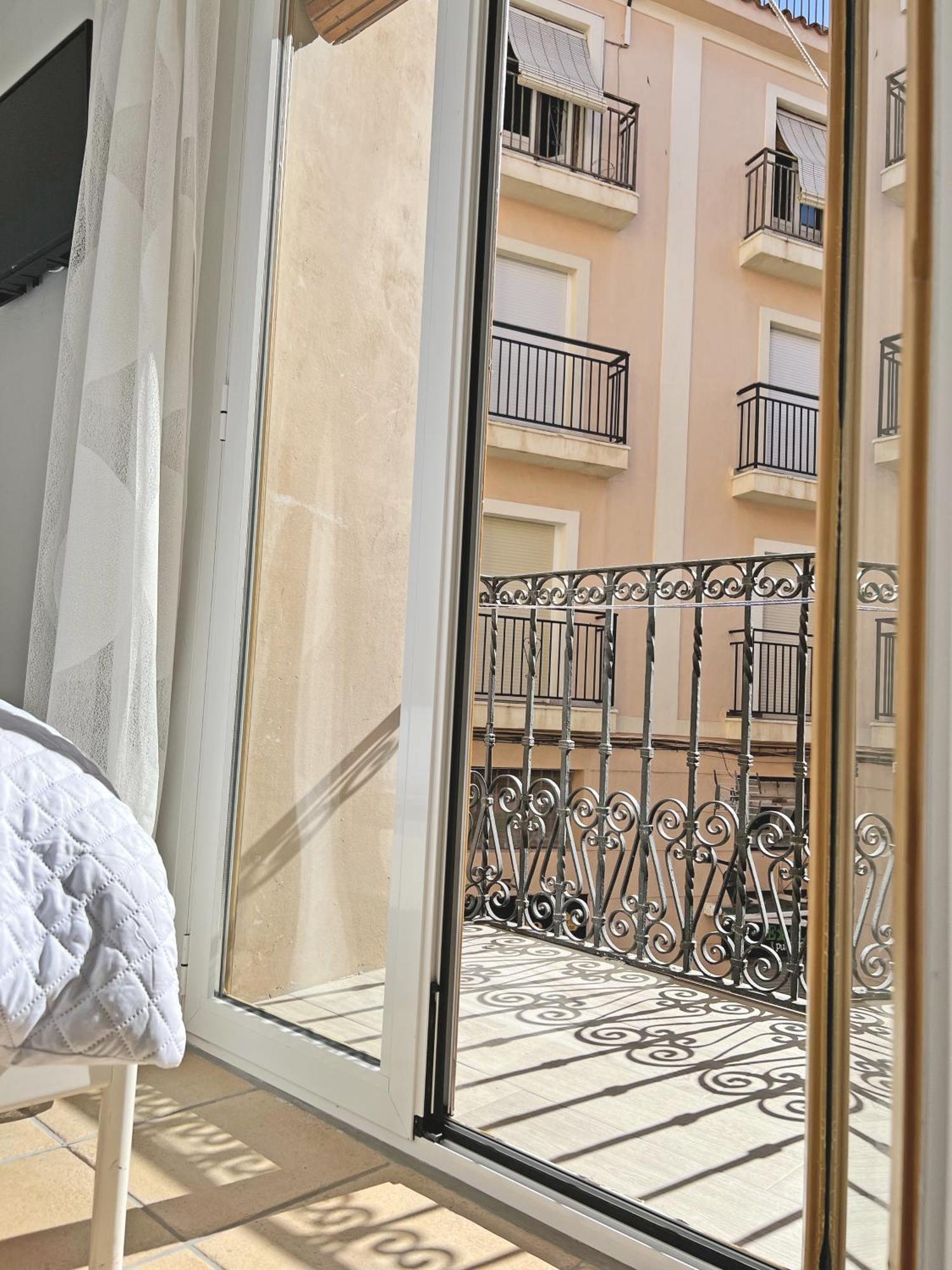 Puro Centro. 500M Del Mar. A/C Apartment Аликанте Екстериор снимка