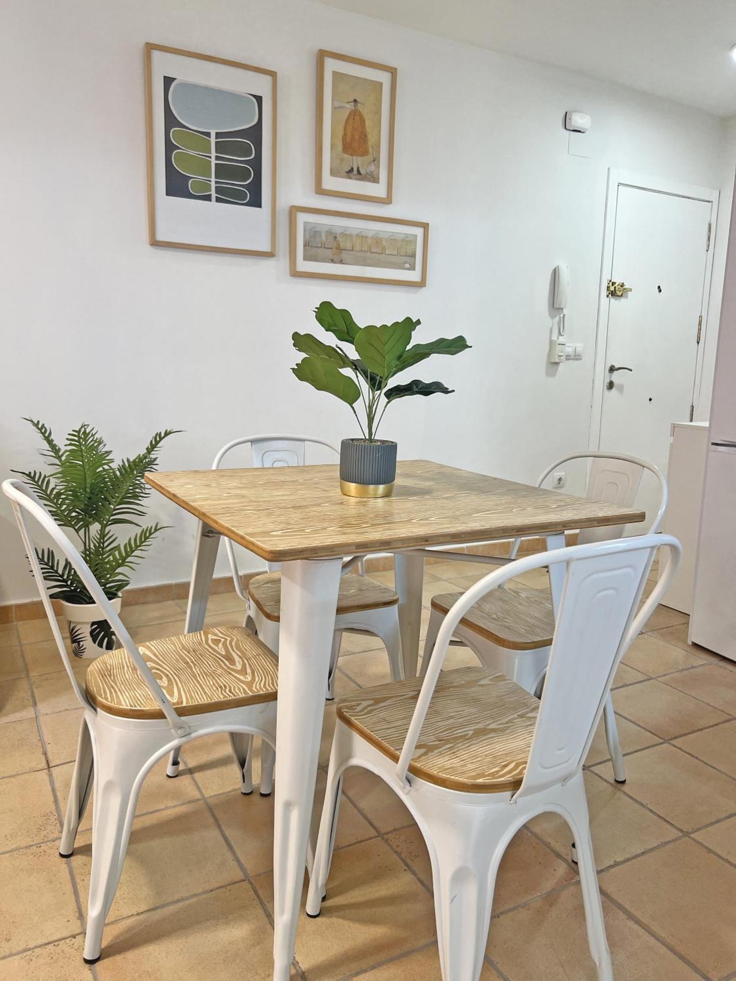 Puro Centro. 500M Del Mar. A/C Apartment Аликанте Екстериор снимка